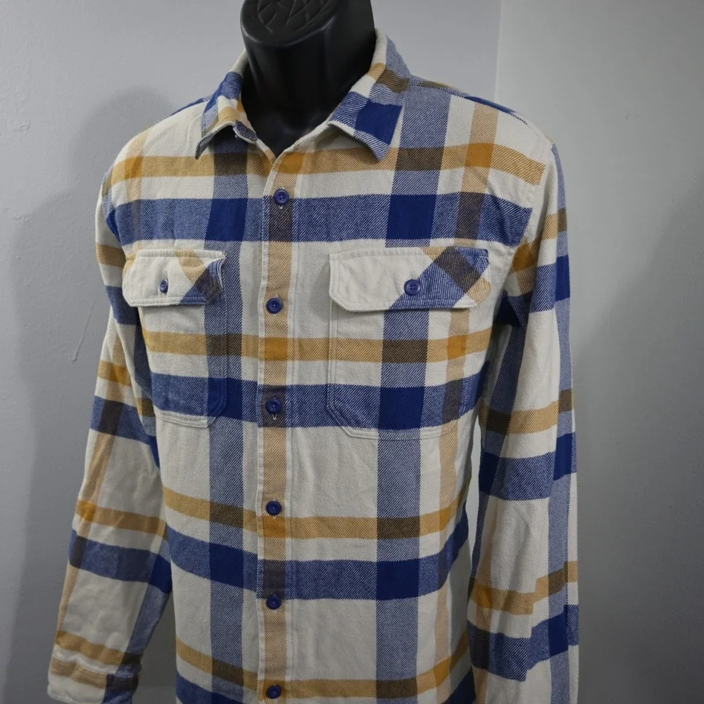 Patagonia Fjord Flannel Shirt Mens Medium Regular Blue Yellow Plaid Button Up